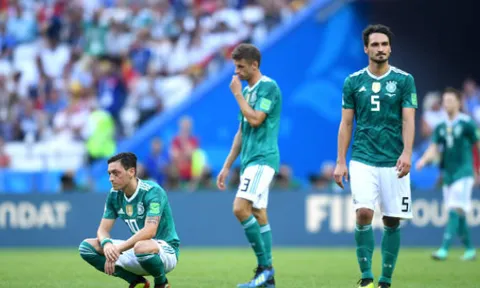 Thủng lưới liên tiếp phút bù giờ, Đức chính thức chia tay World Cup