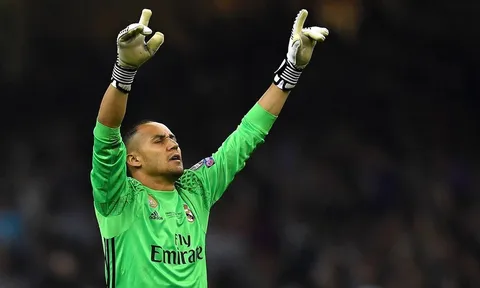 Barca và Atletico từng phũ phàng từ chối Keylor Navas