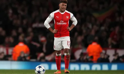 TIẾT LỘ: Chamberlain ra "yêu sách" với Arsenal