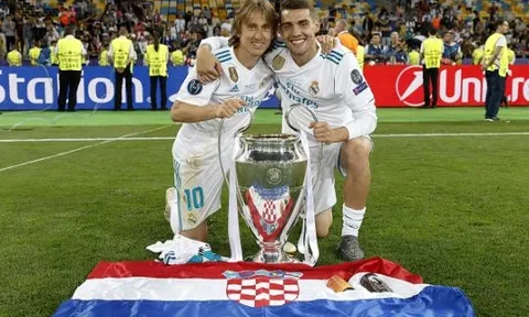 TIẾT LỘ: Lý do Kovacic bỏ M.U, chọn Chelsea là do... Modric?!