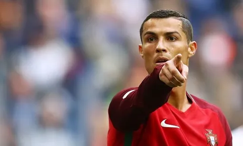 Tiết lộ sốc về vụ trốn thuế của Ronaldo