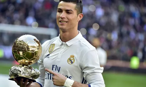 Tiêu điểm chuyển nhượng châu Âu: Rộ tin đồn Ronaldo rời Real, M.U săn hàng Benfica