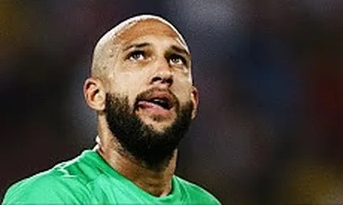Tim Howard, ngôi sao từng rời bỏ Man Utd để chuyển sang Everton