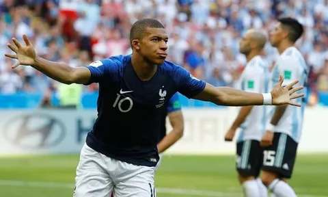 Tỏa sáng tuổi 19, Mbappe tiễn Messi về nước trong cay đắng