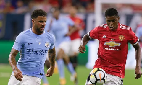 Top 4 Ngoại hạng Anh 2017/18: Cán cân quyền lực trở lại Manchester?