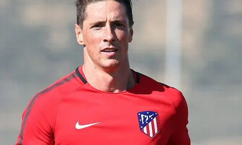 Torres tập luyện hăng say, chờ ngày chiến Napoli