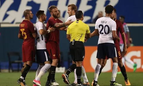 Tottenham 2-3 AS Roma: Ngày không may của Kane và Alli