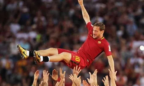 Totti không xứng đáng được gọi là huyền thoại