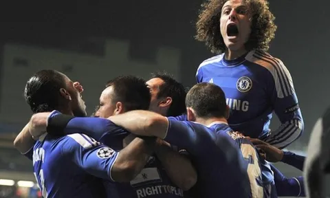 Trận cầu kinh điển: Chelsea 4-1 Napoli (Vòng 1/8 Champions League 2011/12)