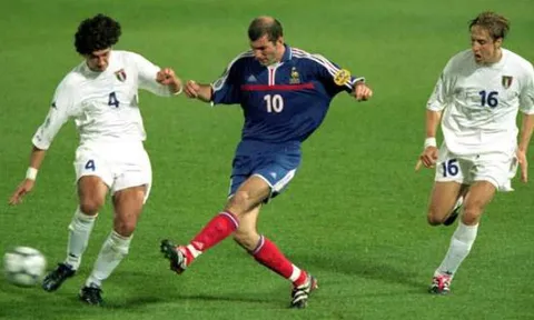 Trận cầu lịch sử, Pháp 2-1 Italia (EURO 2000)