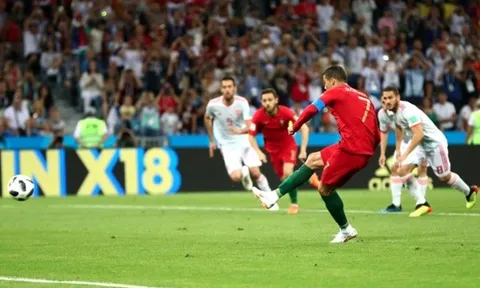TRANH CÃI: Ronaldo "ăn vạ" ở bàn thắng mở tỷ số trước TBN?