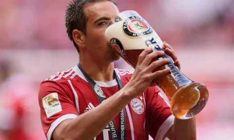 Trong trận đấu cuối cùng, Lahm và Alonso được mấy điểm?