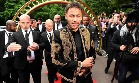Nghỉ gần 3 tháng, Neymar vẫn được nhận giải hay nhất Ligue 1
