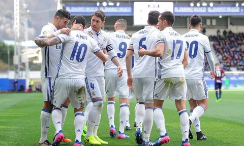 TRỰC TIẾP Malaga 0-2 Real Madrid: Vô địch xứng đáng (Kết thúc)