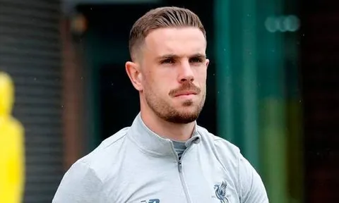 Trước giờ G, Henderson thừa nhận Liverpool yếu hơn Roma