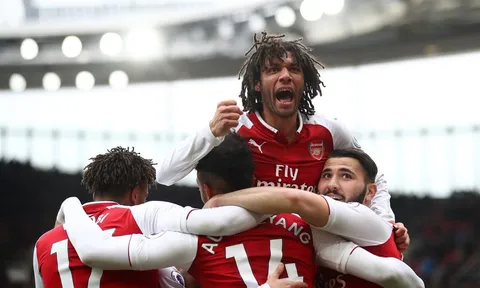 Truyền thống tăng tốc cuối mùa sẽ cứu Arsenal?