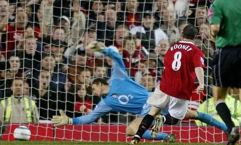 Từ Mark Hughes đến Josh Harrop: 100 cầu thủ ghi bàn cho Man United tại Premier League