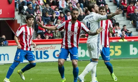 Tung ra 10 sự thay đổi, Real toát mồ hôi trước Gijon