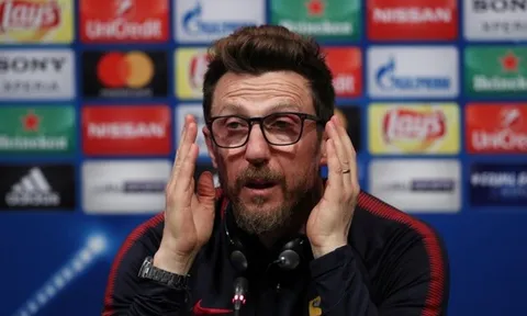 "Tưởng" Liverpool là Barca, AS Roma nhận quả đắng