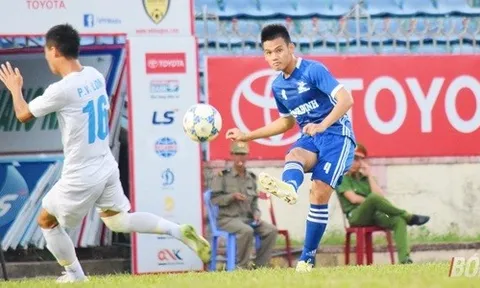 Tuyển thủ U22 Việt Nam nói gì khi giúp Bình Định trở lại hạng Nhất?