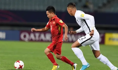 Nhà báo Anh tấm tắc khen U20 Việt Nam ngay sau hiệp 1