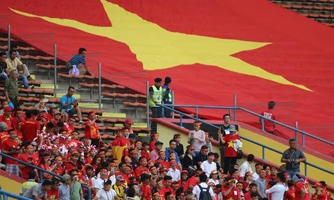 U22 Việt Nam lại thắng, khán đài Shah Alam rực đỏ