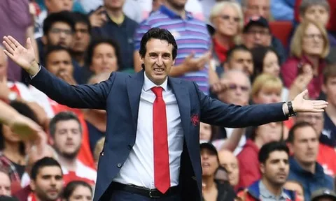 Emery có hành động không đẹp sau trận thua của Arsenal