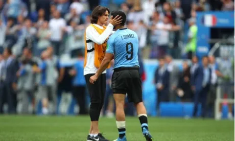 'Uruguay chẳng còn đáng sợ khi thiếu Cavani'