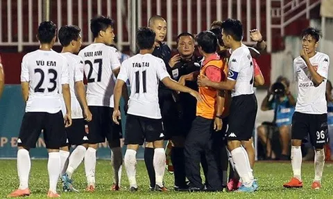 V-League 2017 trở lại: Căng đét vì... lo lắng