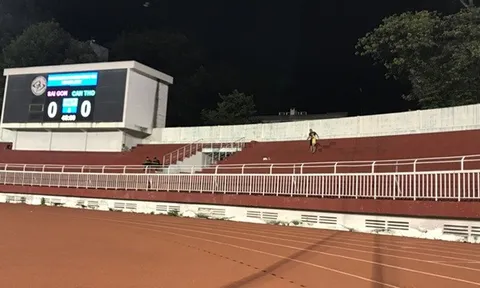 V-League 2017: Bơi trong tiếng thở dài...
