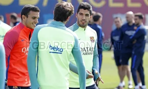 Vắng Messi và Neymar, Suarez lẻ loi trong buổi tập của Barcelona