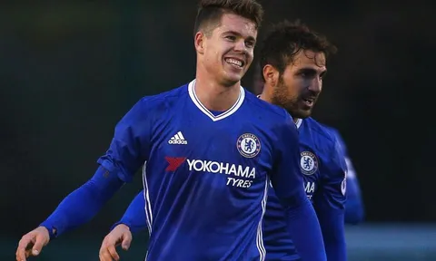 Chelsea mất sao tuyến giữa 8 tháng vì chấn thương đầu gối