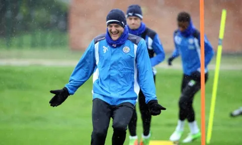 Vardy ôn lại tuổi thơ dưới cơn mưa tại Belvoir Drive