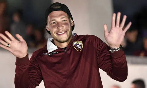 Vẫy chào tại quảng trường Bormio, lần cuối của Belotti?