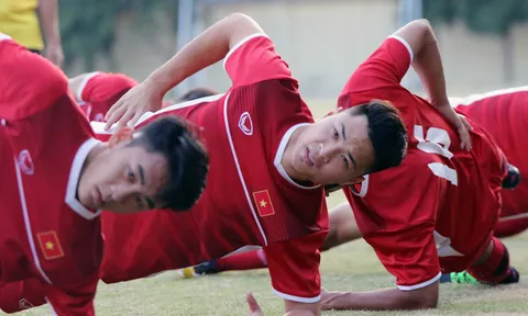 U19 Việt Nam luyện công, quyết giành 3 điểm trước U19 Philippines