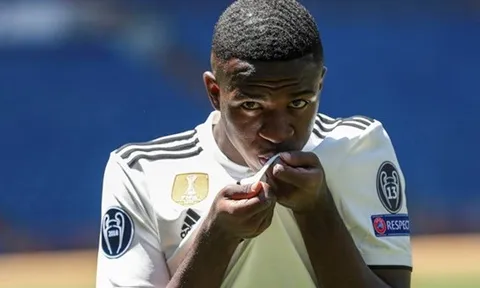Xin lỗi Perez, Vinicius không phải Neymar