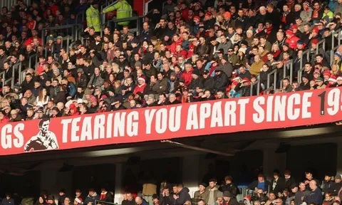 Vì đội bóng, fan nào 'trâu' nhất Premier League (P.1)