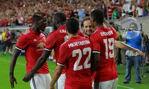 Vì sao MU có thể vô địch Premier League 2017/18?