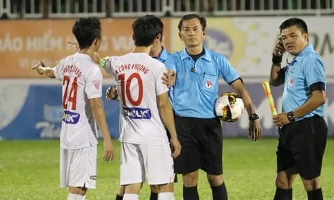Vì sao treo còi trọng tài Nguyện?
