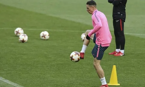 Vì Torres, HLV Simeone đặt mục tiêu vô địch Europa League