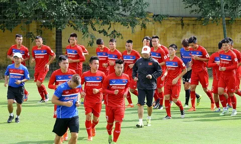 Điểm tin bóng đá Việt Nam tối 10/07: GĐKT Thái Lan “ngán” U22 Việt Nam