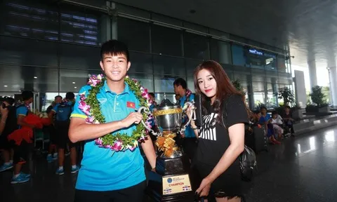 Điểm tin bóng đá Việt Nam tối 23/07: U15 Việt Nam về nước trong sự chào mừng của người hâm mộ