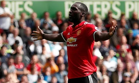 Việt Nam thắng Philippines là nhờ... Man Utd 'nhập'?