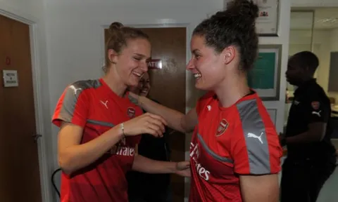Vivianne Miedema - Chân dài vừa bỏ Bayern để về với Arsenal