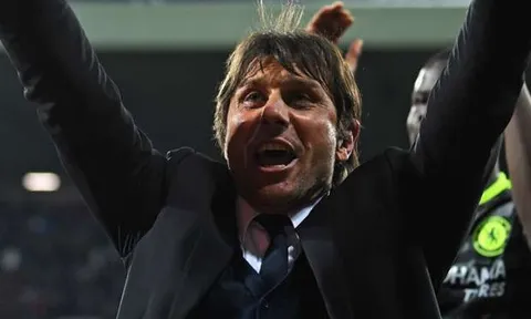 Đẳng cấp, nhiệt huyết,... CĐV Chelsea dùng mỹ từ nào để nói về Conte?