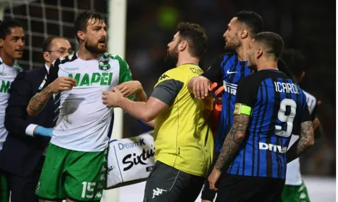 Vỡ mộng Champions League, Icardi lao vào đánh đối thủ