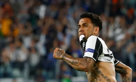 Với Dani Alves, Juventus tìm thấy 'Messi 0 đồng'