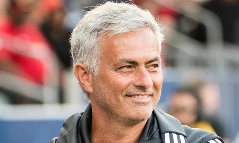 Đối thoại Jose Mourinho: "Man Utd chỉ là 'lính mới' ở Champions League"
