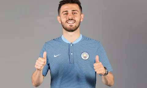 Vừa đá trận ra mắt, Bernardo Silva đã thấy hợp với Man City