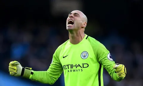 Vừa ra đi, Caballero có cơ hội đối đầu Man City